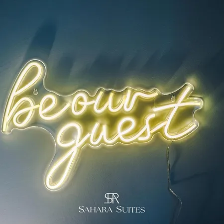 Stylish 4bed - Sleeps 7 - Close To Hcc & Business District - Parking