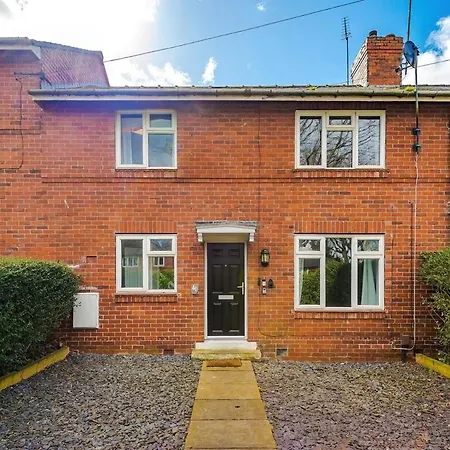 Holiday home Luxury 4-bed - Near Hcc & Business District - Parking *