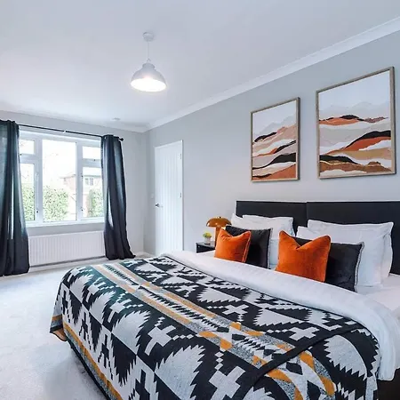 Luxury 4-bed - Near Hcc & Business District - Parking Holiday home Harrogate