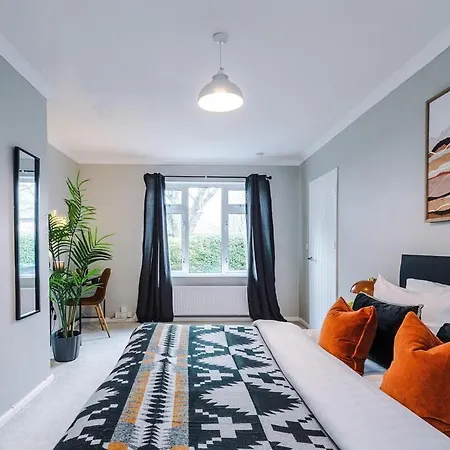 Holiday home Luxury 4-bed - Near Hcc & Business District - Parking Harrogate