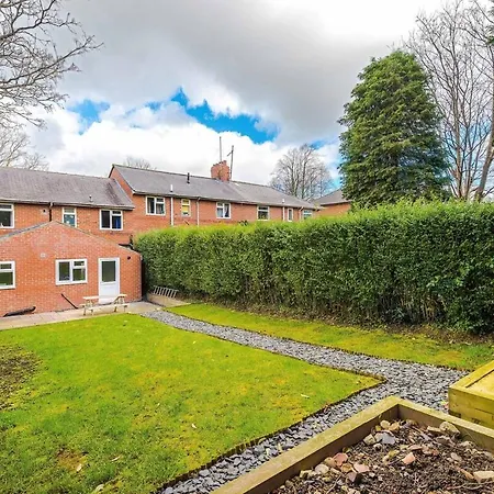 Luxury 4-bed - Near Hcc & Business District - Parking