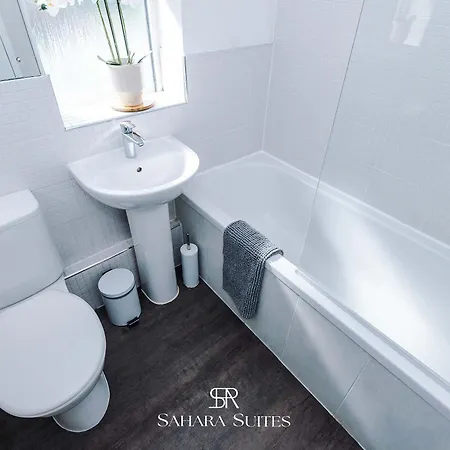 Stylish 4-bedroom - Sleeps 7 - Near Hcc & Parking Харрогейт