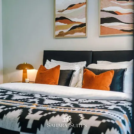 Дом отдыха Stylish 4-bedroom - Sleeps 7 - Near Hcc & Parking Харрогейт