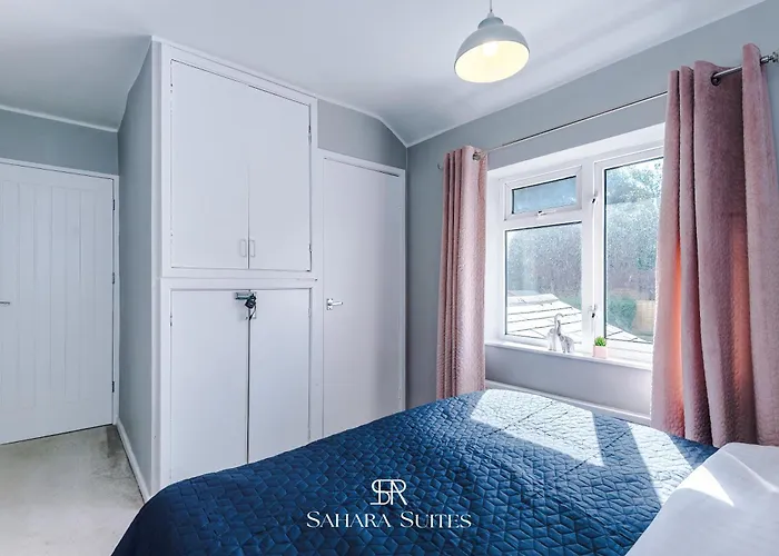 Stylish 4-bedroom - Sleeps 7 - Near Hcc & Parking Casa de Férias Harrogate