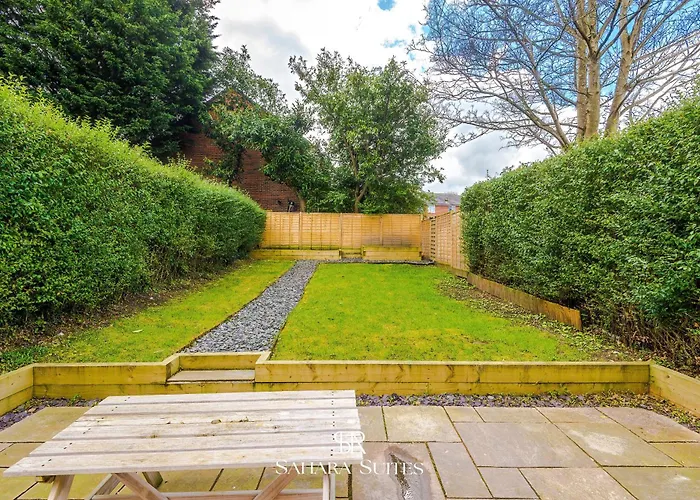 Stylish 4-bedroom - Sleeps 7 - Near Hcc & Parking Casa de Férias Harrogate